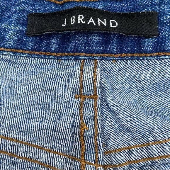 🌟 J BRAND Mako Cutoff Distressed Jean Shorts - Picture 5 of 7